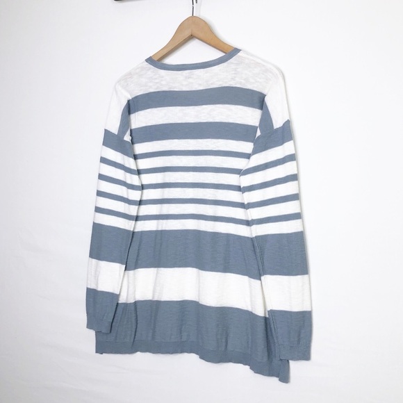 Vince, gray and white striped linen tunic top - Picture 7 of 8